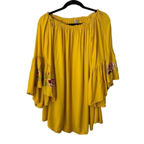 Feathers Women's Size Medium Yellow Floral Bell Sleeve Pullover Blouse Embroider - Picture 2 of 9